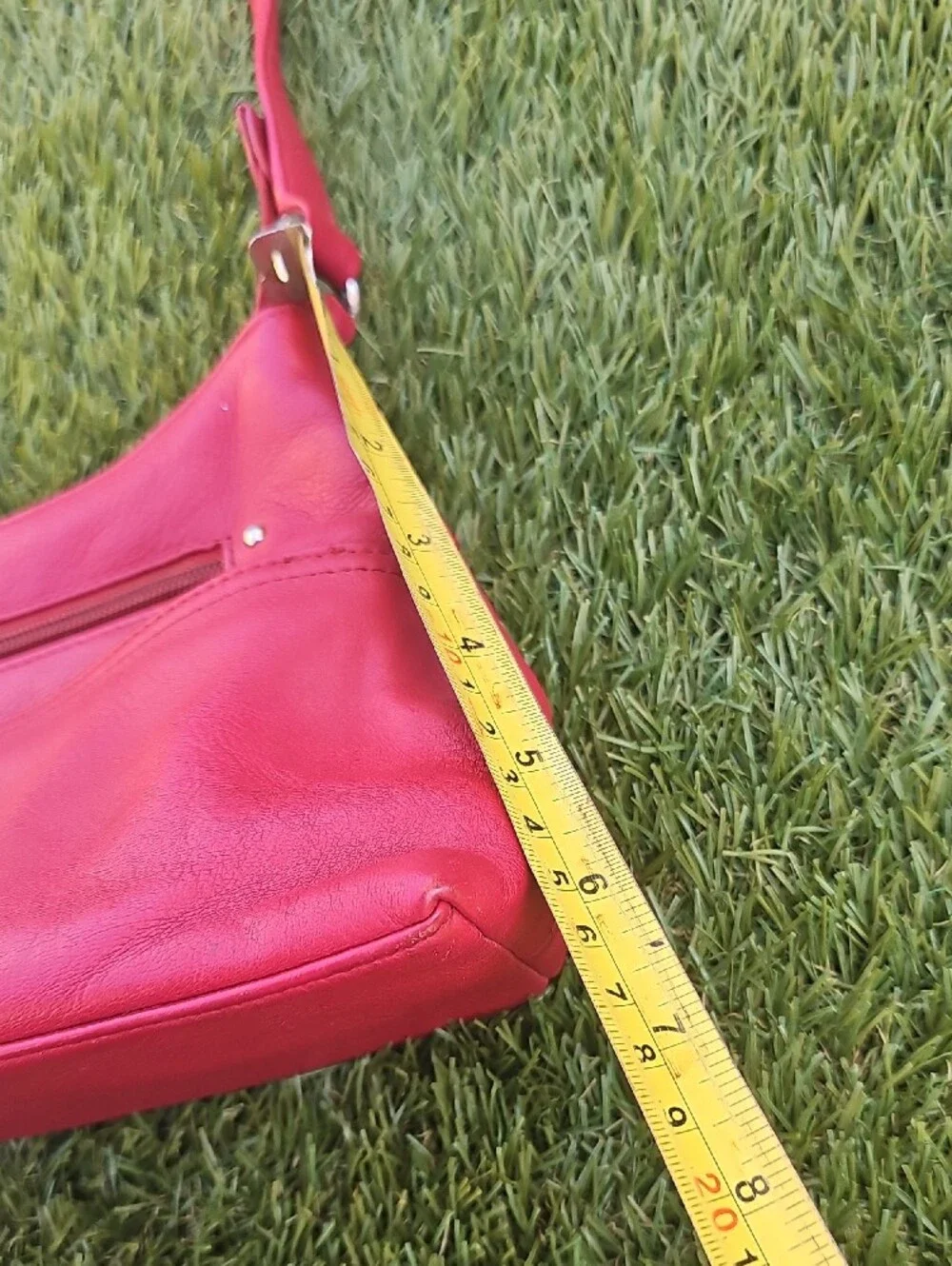 Stone Mountain Accessories Red Leather Shoulder Bag
